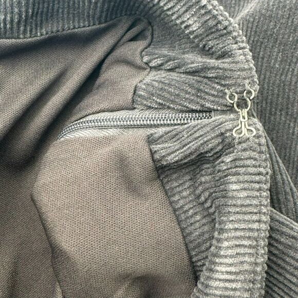 ALTAR'D STATE | Women's Small Gray‎ Corduroy Mini Skirt Scalloped Tulip Hem - Picture 9 of 10